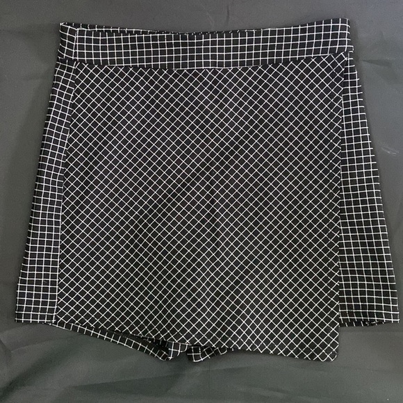 Garage Regina plaid check skort - Picture 2 of 4